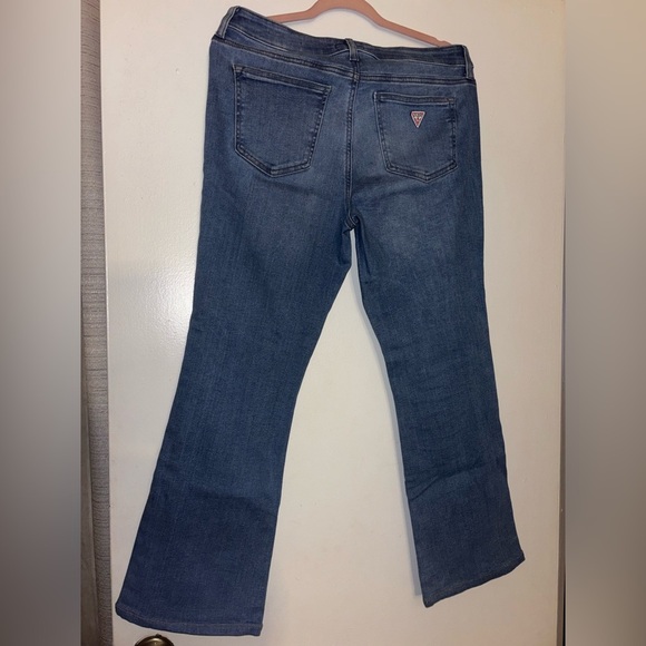 Guess jeans mid rise bootcut - Picture 3 of 3